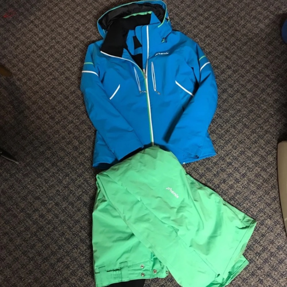 Women’s phenix ski coat and pants